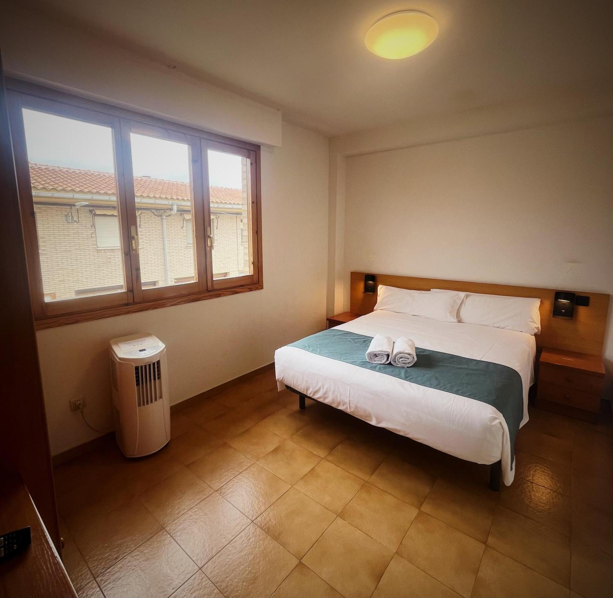 Hostal Legaz Funes Esterno foto